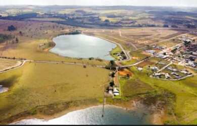 Imagem: O terreno possui 500m² de Área e está localizado em Vila