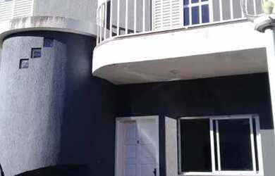 Imagem: A casa em condomínio possui 3 Dormitórios, 4 Banheiros, 3