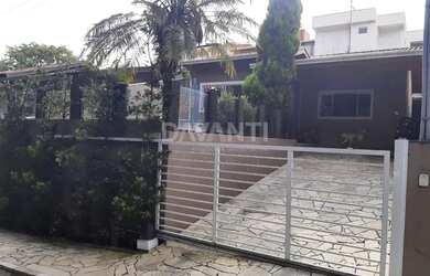 Imagem: A casa em condomínio possui 2 Dormitórios, 3 Banheiros, 2