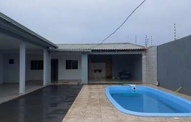 Imagem: A casa possui 2 Dormitórios, 2 Banheiros e 360m² de Área