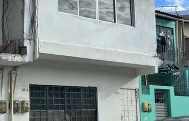 Imagem: A casa possui 1 Dormitório, 1 Banheiro e está localizado