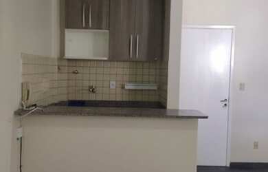 Imagem: A kitnet possui 1 Dormitório, 1 Banheiro, 1 Vaga na garagem