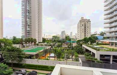 Imagem 10: 570m² 4 Suítes 4 Vagas. Piscina, Varanda, Guarda roupae570m² de Área