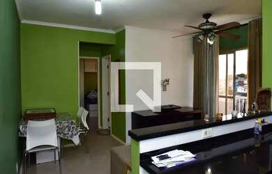 Imagem: O apartamento possui 2 Dormitórios, 1 Banheiro, 1 Vaga na garagem