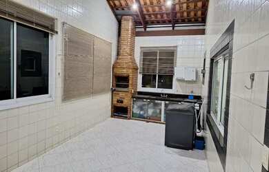 Imagem: O apartamento possui 2 Dormitórios, 2 Banheiros, 90m² de Área