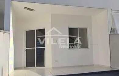 Imagem: A casa possui 2 Dormitórios, 2 Banheiros, 1 Vaga na garagem