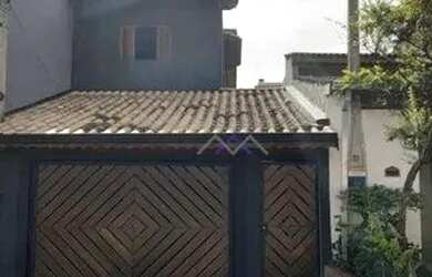 Imagem: A casa possui 2 Dormitórios, 1 Banheiro, 1 Vaga na garagem