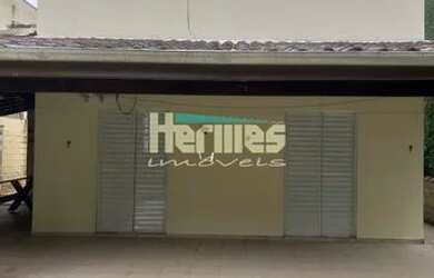 Imagem: A casa possui 5 Dormitórios, 5 Banheiros, 2 Vagas na garagem