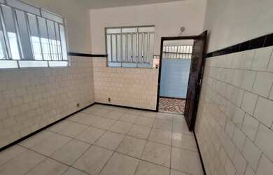 Imagem 11: Casa com piscina e churrasqueira. Terração e quintal coberto. Duque...