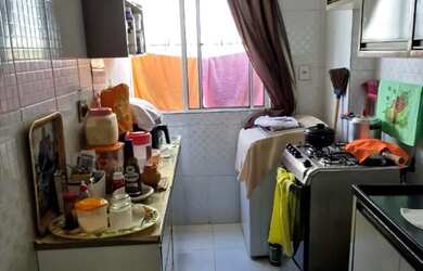 Imagem: O apartamento possui 2 Dormitórios, 1 Banheiro, 1 Vaga na garagem