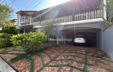 Imagem: A casa em condomínio possui 3 Dormitórios, 3 Banheiros, 5