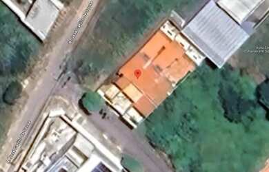 Imagem: A casa possui 2 Dormitórios, 2 Banheiros, 110m² de Área e