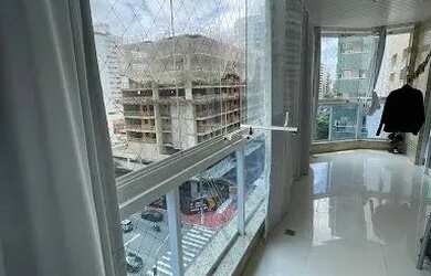 Imagem: O apartamento possui 4 Dormitórios, 3 Banheiros, 3 Vagas na