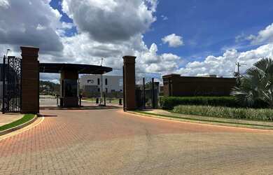 Imagem: O terreno possui 469m² de Área e está localizado em Ponte