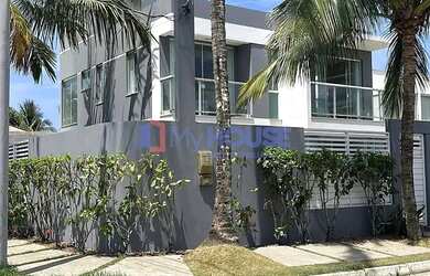 Imagem: A casa em condomínio possui 4 Dormitórios, 5 Banheiros, 180m²