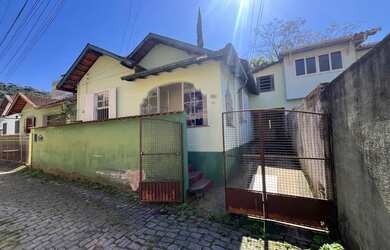 Imagem: A casa possui 2 Dormitórios, 1 Banheiro, 57m² de Área e