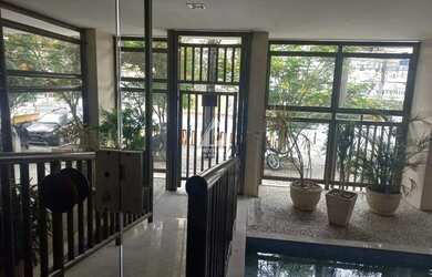 Imagem: O apartamento possui 2 Dormitórios, 2 Banheiros, 75m² de Área