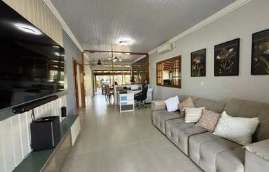 Imagem 8: Casa para Venda em Imbituba, Arroio, 4 dormitórios, 1 suíte, 3 banheiros,...