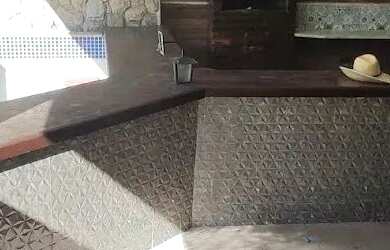 Imagem 5: Casa com 5 suítes, possui 5 vgs cobertas, área gourmet e depósito Valentina...