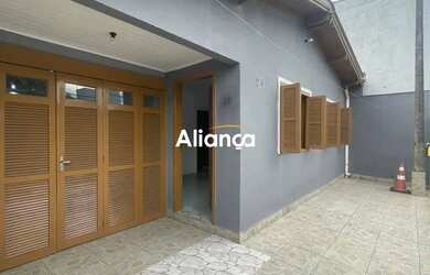 Imagem: A casa para alugar possui 2 Dormitórios, 1 Banheiro, 1 Vaga