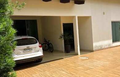 Imagem 2: Casa em Palmas. Piscina, Churrasqueira, Imóvel novoeGuarda roupa