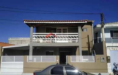 Imagem: A casa em condomínio possui 5 Dormitórios, 4 Banheiros, 2