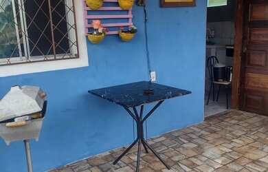 Imagem: A casa possui 1 Dormitório, Acomodam 3 pessoas e está localizado