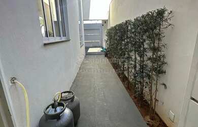 Imagem 5: Casa com churrasqueira e forno à lenha no SetSul