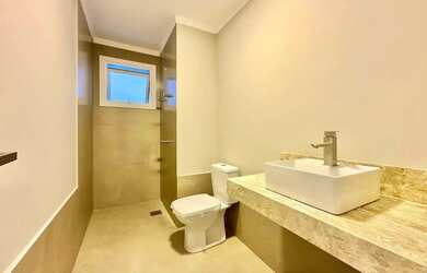 Imagem 15: VENDO CASA NA BEIRA MAR DE CAPÃO DA CANOA COM 03 DORMITÓRIOS SENDO 02...