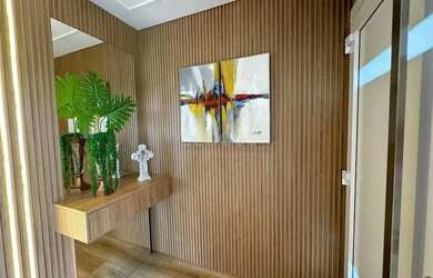 Imagem: A casa possui 4 Dormitórios, 3 Banheiros, 2 Vagas na garagem