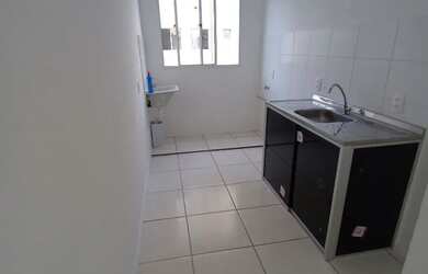 Imagem: O apartamentoe possui 2 Dormitórios, 1 Banheiro, 1 Vaga na