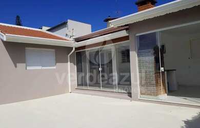 Imagem: A casa possui 2 Dormitórios, 2 Banheiros, 5 Vagas na garagem