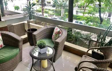 Imagem: O apartamento possui 3 Dormitórios, 5 Banheiros, 2 Vagas na