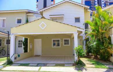 Imagem: A casa em condomínio à venda possui 3 Dormitórios, 4 Banheiros