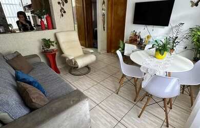 Imagem: O apartamento à venda possui 2 Dormitórios, 1 Banheiro e 70m²