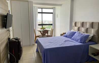 Imagem: O apartamento possui 1 Dormitório, 1 Banheiro, 1 Vaga na garagem