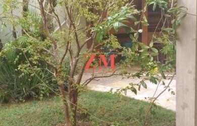 Imagem: A casa possui 1 Dormitório, 5 Banheiros, 2 Vagas na garagem