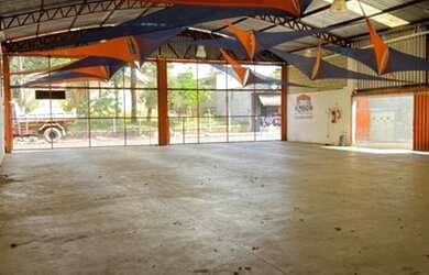 Imagem: O depósito possui 550m² de Área e está localizado em Jardim