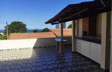 Imagem: A casa possui 3 Dormitórios, 3 Banheiros, 3 Vagas na garagem