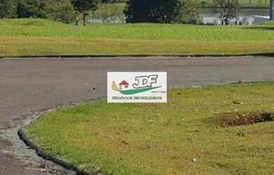 Imagem: O terreno possui 1.368m² de Área e está localizado em Porto