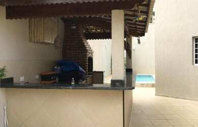 Imagem 7: Casa à venda com piscina por R$ 900.000 - Vila Tupi - Praia Grande/SP