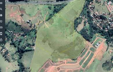 Imagem: O terreno possui 270.000m² de Área e está localizado em