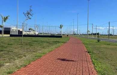 Imagem: O terreno possui 140m² de Área e está localizado em Parque