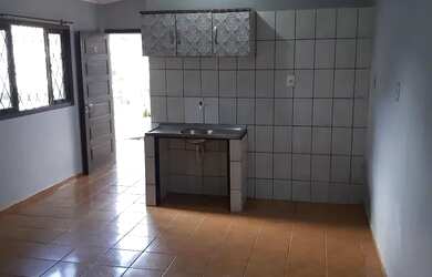 Imagem: A kitnet possui 1 Dormitório, 1 Banheiro, 1 Vaga na garagem