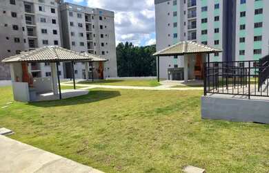 Imagem: O apartamento possui 2 Dormitórios, 1 Banheiro, 1 Vaga na garagem