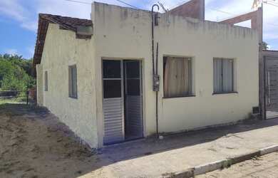 Imagem: A casa possui 3 Dormitórios, 1 Banheiro e 90m² de Área e