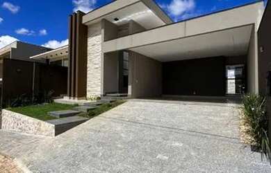 Imagem: A casa em condomínio possui 3 Dormitórios, 4 Banheiros, 4