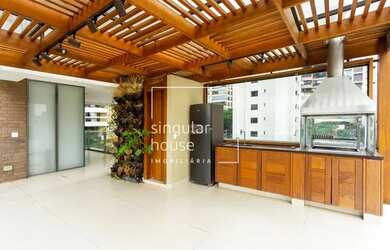 Imagem 13: 570m² 4 Suítes 4 Vagas. Piscina, Varanda, Guarda roupae570m² de Área