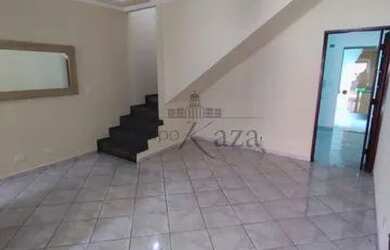 Imagem: A casa em condomínio possui 2 Dormitórios, 2 Banheiros, 2