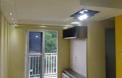 Imagem: O apartamento possui 2 Dormitórios, 1 Banheiro, 1 Vaga na garagem